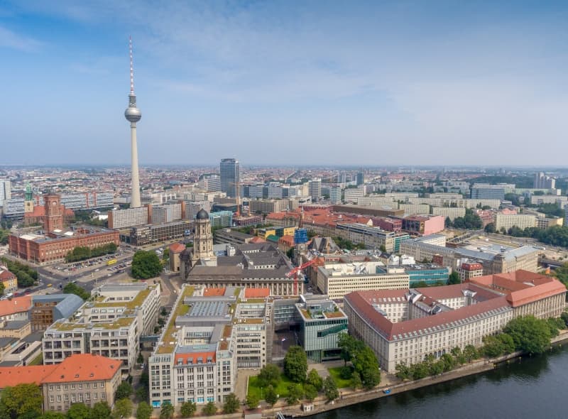 Dating in Berlin - HotMatcher